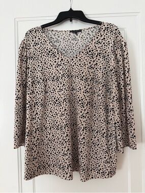 Adrianna Papell 1X Pink Polka Dot Blouse | V-Neck Flowy Top | Career | Light